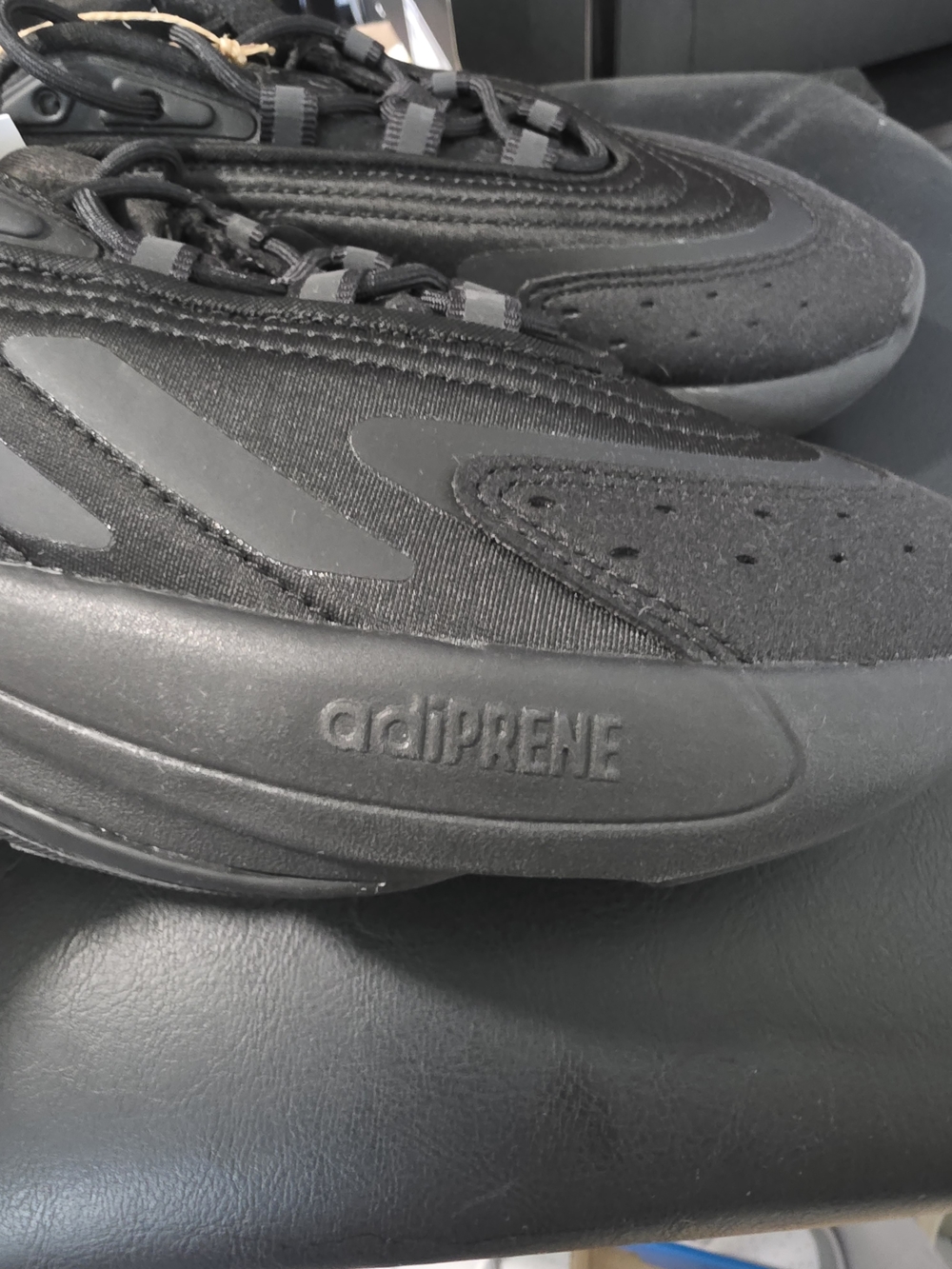 Adidas Ozelia J View 5